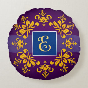 Golden Baroque Letter E Classic Monogram Style ✨ Round Pillow