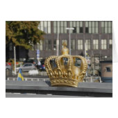 Golden crown (Front Horizontal)