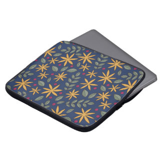 Golden Floral Pattern Botanical Design Laptop Sleeve