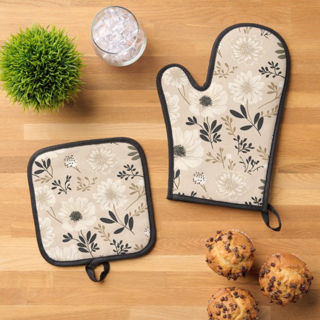 Golden flowers on off white oven mitt & pot holder set (Top Down)