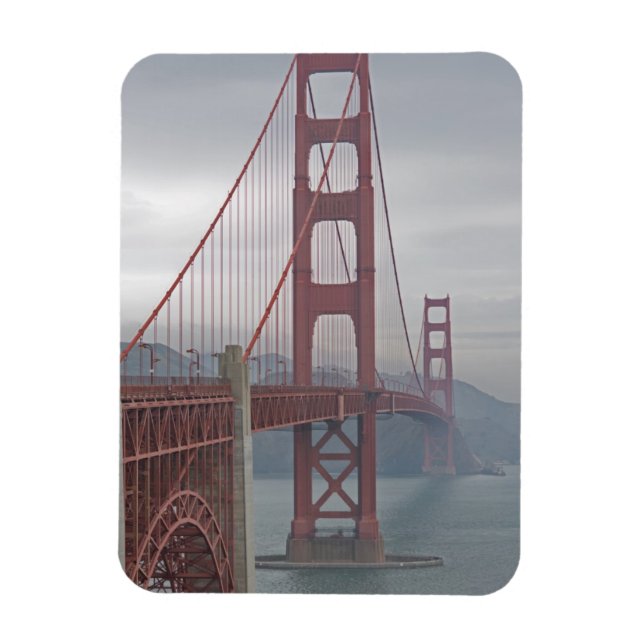Golden gate bridge in mist. magnet (Vertical)