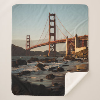 GOLDEN GATE BRIDGE, SAN FRANCISCO DURING DAY SHERPA BLANKET