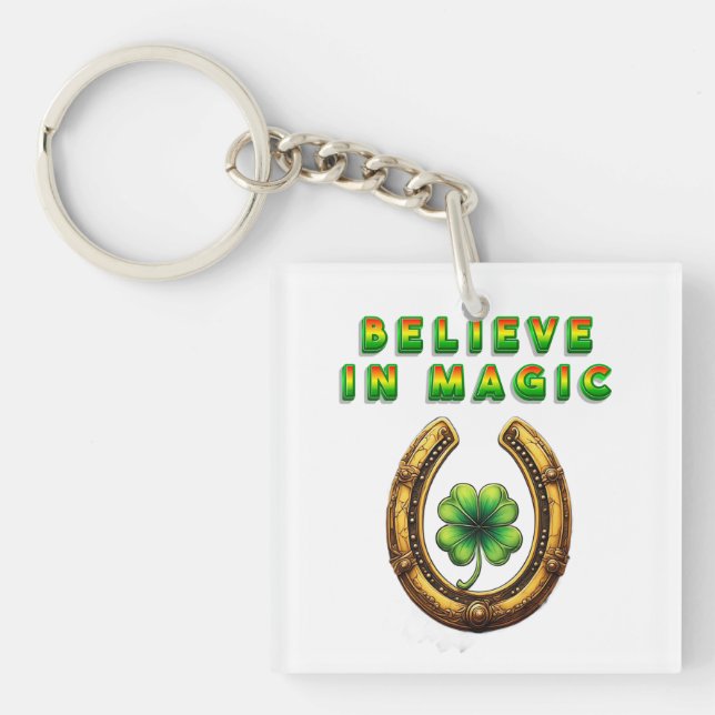 🍀 Golden Horseshoe Lucky Clover Gift For Luck 🍀 Keychain (Front)
