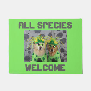 Golden Retriever Aliens Welcome All Species Doormat