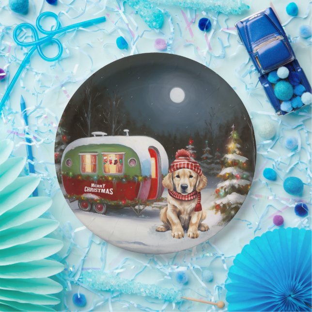 Golden Retriever Caravan Christmas Adventure Paper Plates (Party)