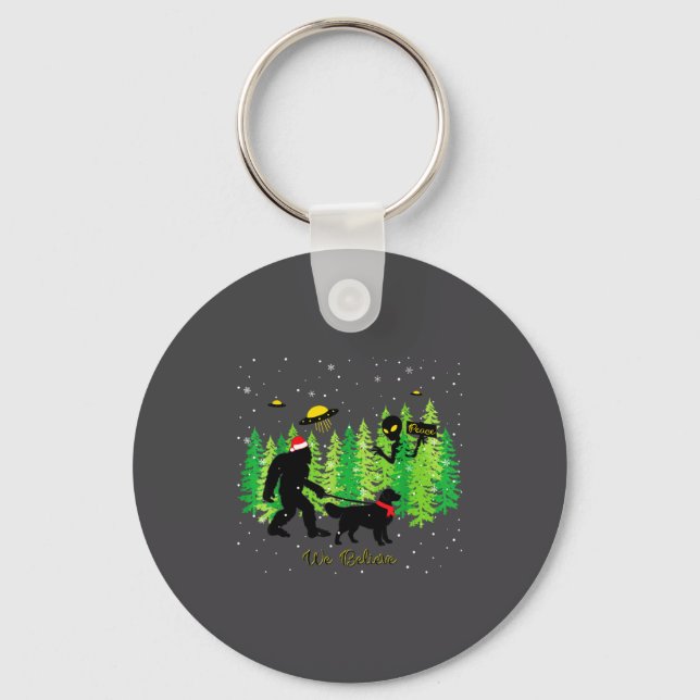 Golden Retriever Funny Bigfoot Christmas Alien Ufo Keychain (Front)