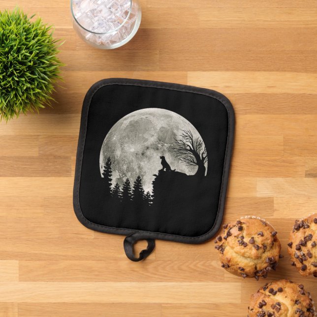 Golden Retriever On Mountain Spooky Halloween Moon Pot Holder (Top Down)