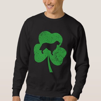 Golden Retriever St Patricks Day Distressed Shamro Sweatshirt