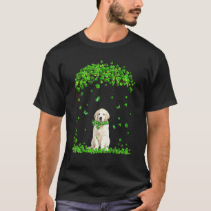 Golden Retriever St Patricks Day Irish Shamrock D T-Shirt