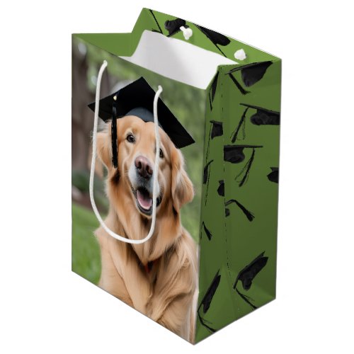Golden Retriever Wearing Graduation Cap Medium Gift Bag
