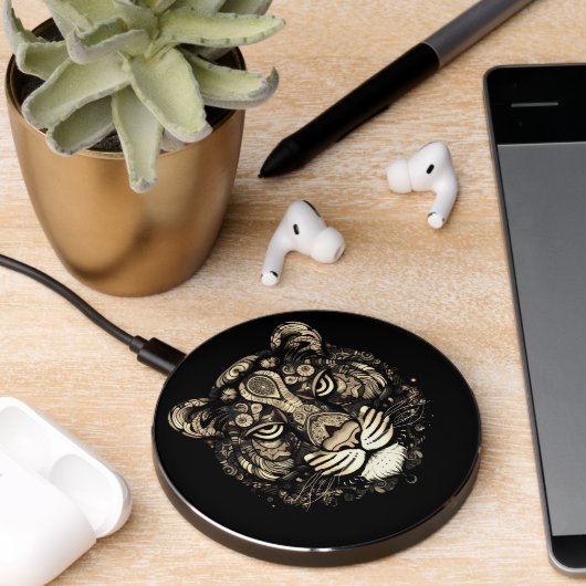 Golden Tiger Head Wireless Charger (Desk 2)