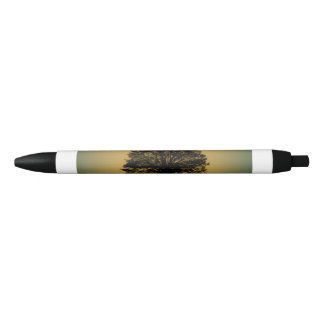 Golden tree pen
