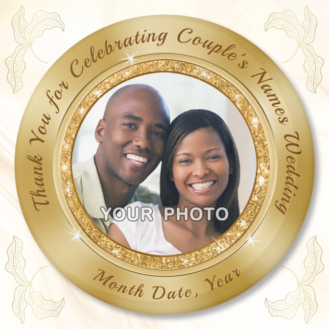 Golden Wedding Favors. Magnet Wedding Favors Cheap (Wedding favors for guests in bulk. Gold wedding favors. Photo wedding favors. Gold wedding party.)