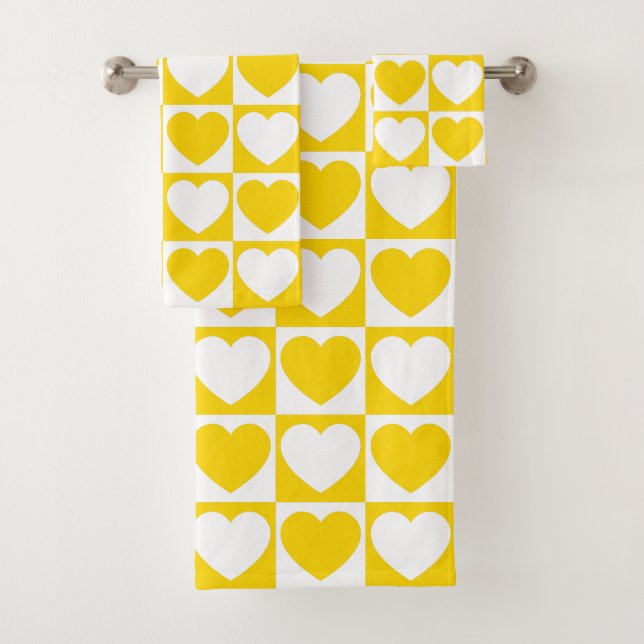 Golden Yellow and White Checkered With Hearts Bath Towel Set (Insitu)