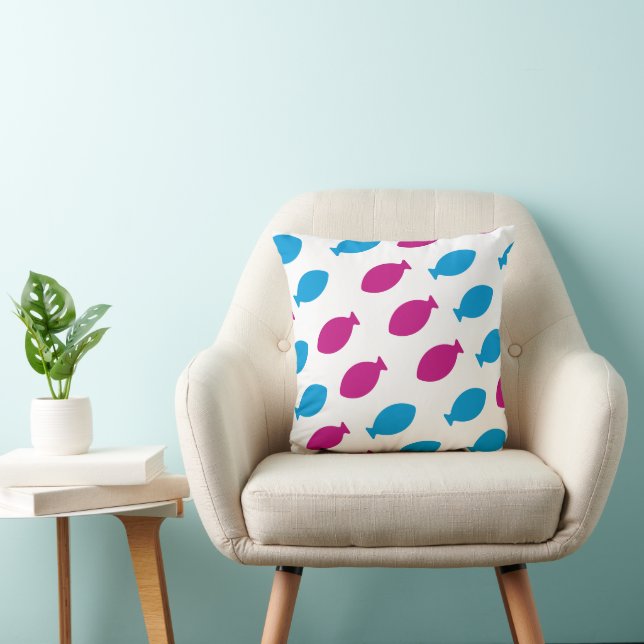 Goldfish pattern throw pillow (Chair)