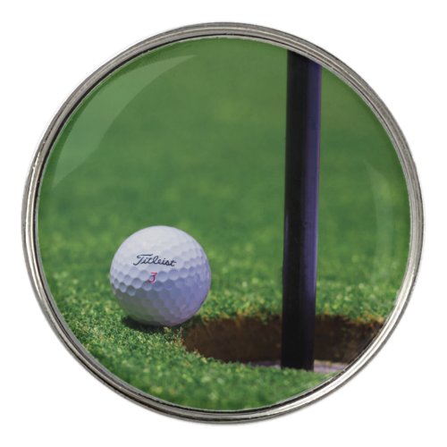 Golf ball on the Ground Best Golf Ball Marker