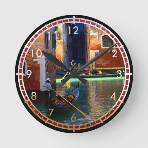 Gondolas Round Clock