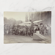 GONZ IN THE RAIN Rolling &