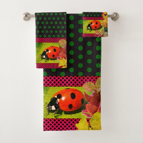 Good Fortune Bug  Green Red Ladybug Bath Towel Set