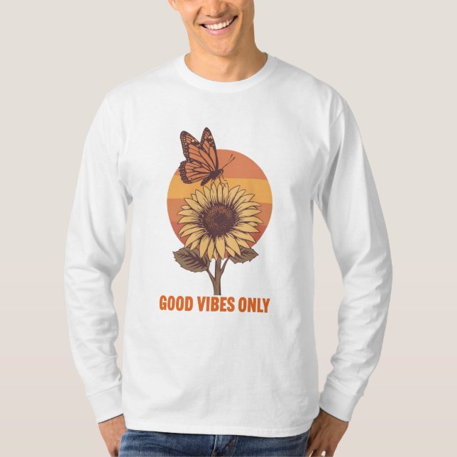 Good Vibes Only – Retro Butterfly & Sunflower Unis T-Shirt (Front)