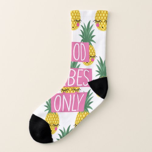 Good Vibes Pineapples Summer Pattern Socks