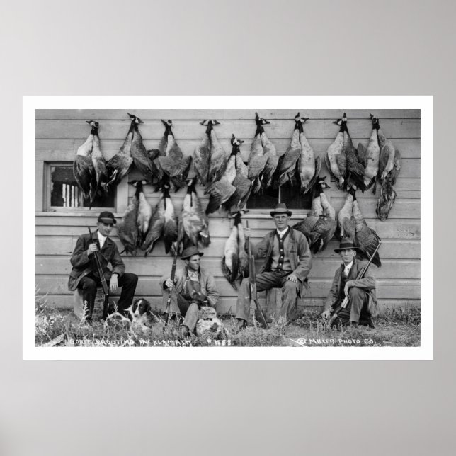 Goose Hunting Klamath Falls, Oregon Vintage Poster (Front)