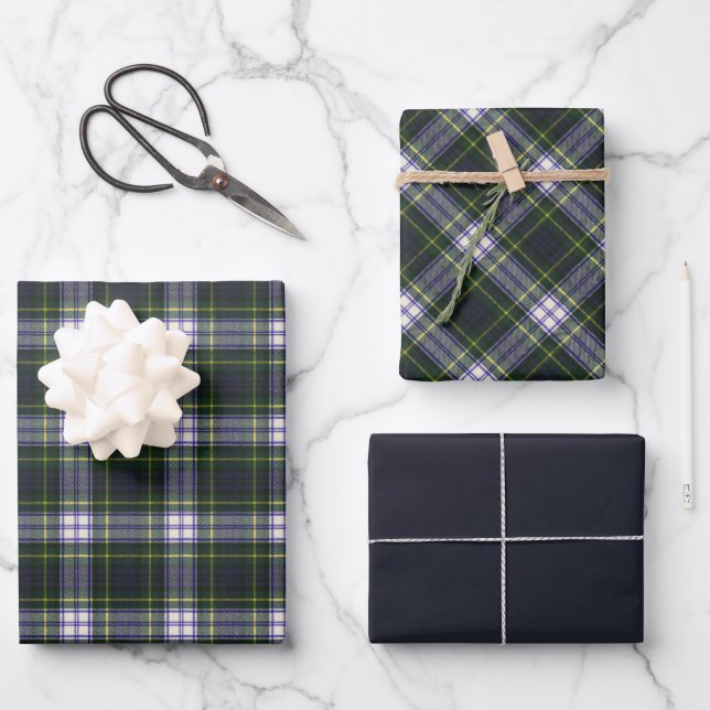 Gordon Dress Modern Original Scottish Tartan Wrapping Paper Sheets (Front)