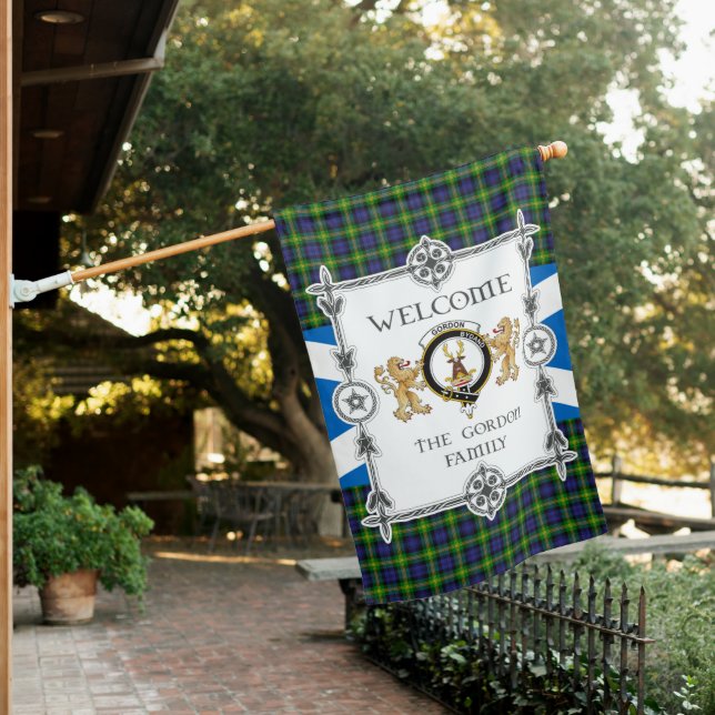 Gordon Tartan Garden Flag - Tartan Flag Clan Badge (In SItu)