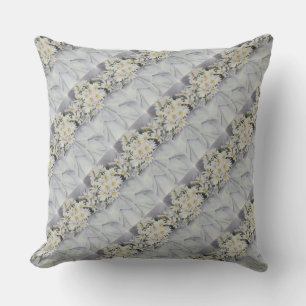 GORGEOUS DAISY BOUQUET PATIO PILLOW