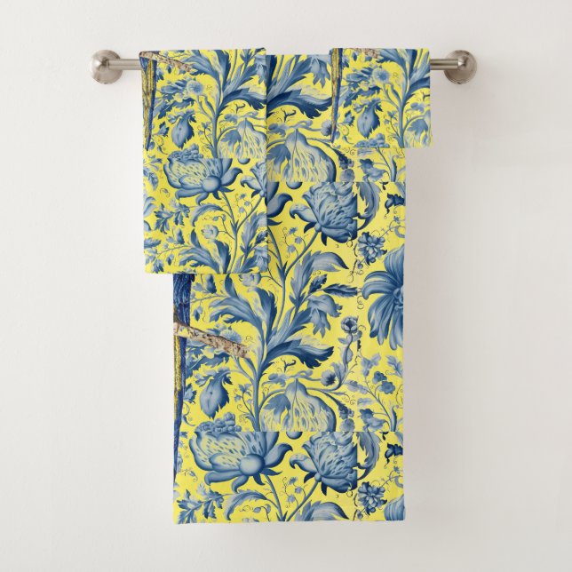 Gorgeous Hand-Painted Endangered Macaw Bath Towel Set (Insitu)