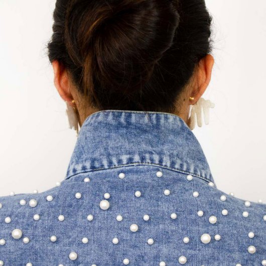 Gorgeous Pearl-Embellished Vinyl Text Denim Jacket (Collar)