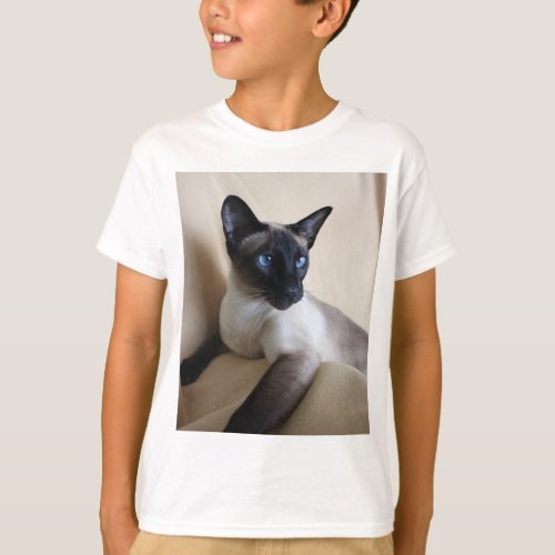 Gorgeous Siamese Cat Face T_Shirt