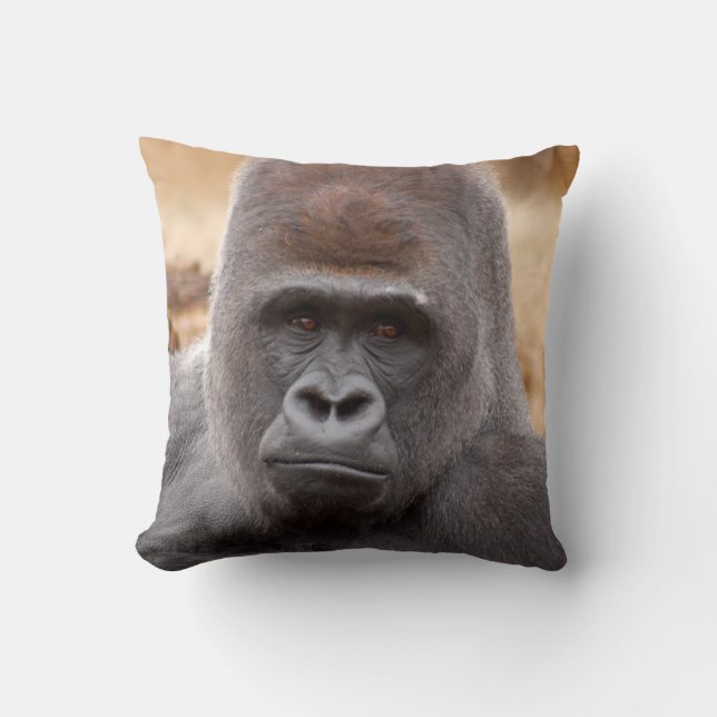 Gorilla_015 Throw Pillow (Front)