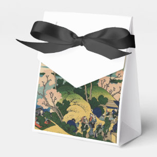 Goten-yama hill, Shinagawa on the Tōkaidō. Favor Boxes