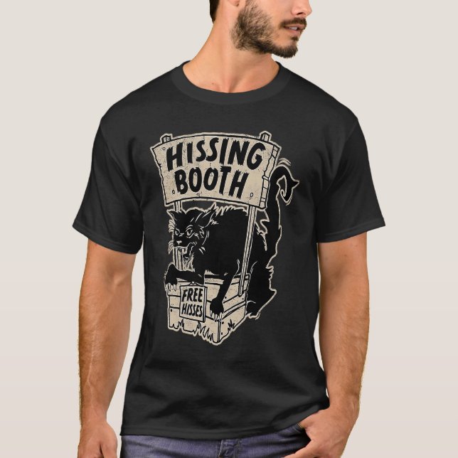 Goth Black Cat Hissing Booth  For Cat Moms & Cat D T-Shirt (Front)