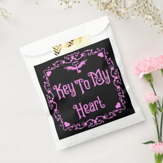 Goth Valentine Key To My Heart Pink