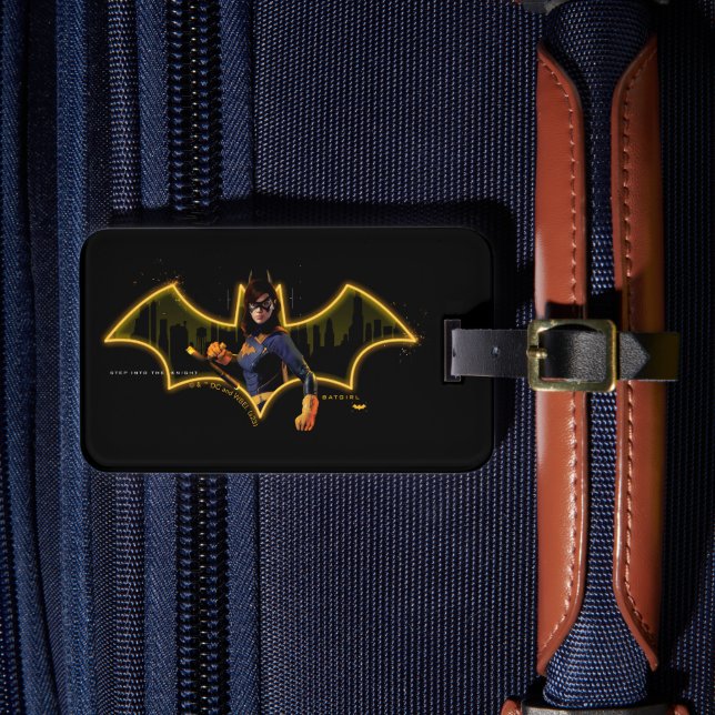 Gotham Knights Batgirl in Logo Luggage Tag (Front Insitu 4)