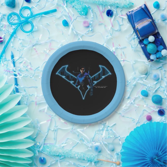 Gotham Knights Nightwing in Logo Paper Plates (Party)