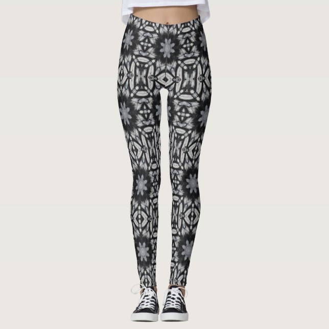 Gothic black white 8 pointed star geometric design leggings (Front)