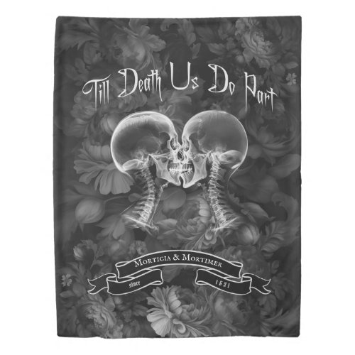 Gothic Couple Kissing Skulls 