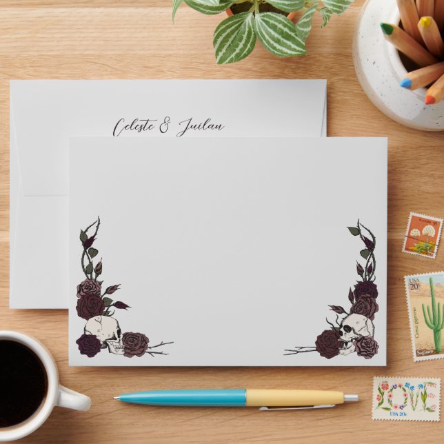 Gothic Light Gray Skulls and Roses Envelope (Desk)