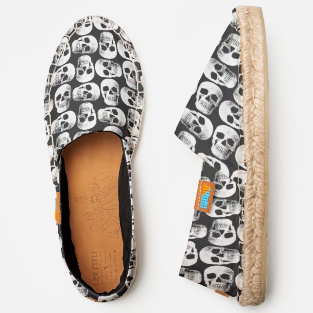 Gothic Skull Scary Black And White Pattern Design Espadrilles (Side)