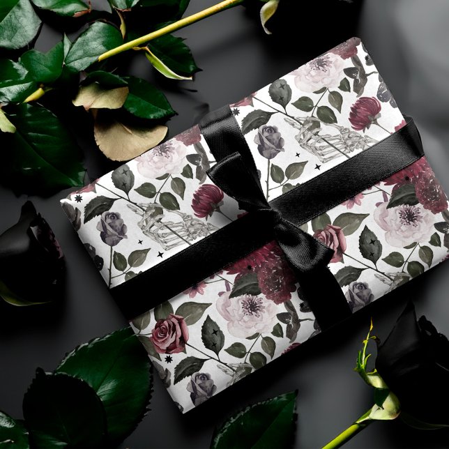 Gothic Watercolor Roses & Flowers Pattern Wrapping Paper Sheets (Gothic Watercolor Roses & Flowers Pattern Wrapping Paper Sheets)