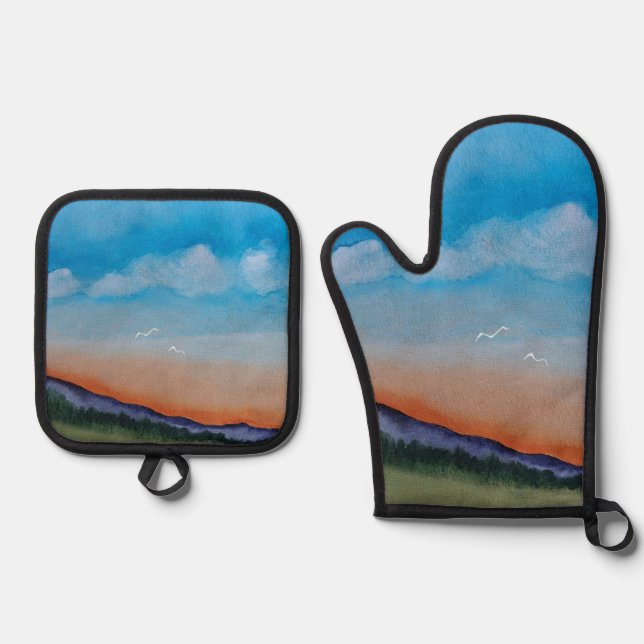 Graceful Gloing Hills Oven Mitt & Pot Holder Set (Front)