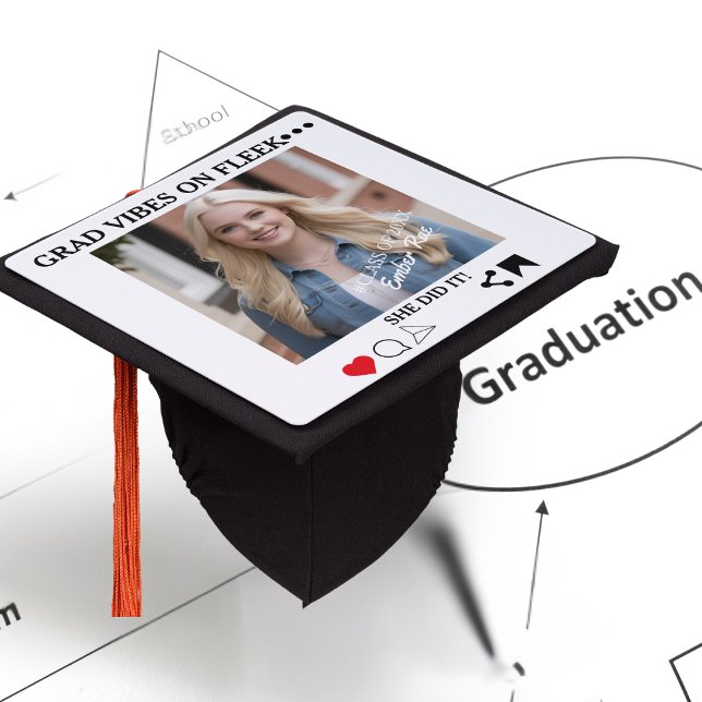 Grad Vibes on Fleek, She did it, Graduation Cap Topper (Grad Vibes on Fleek, She did it, Graduation Graduation Cap Topper)