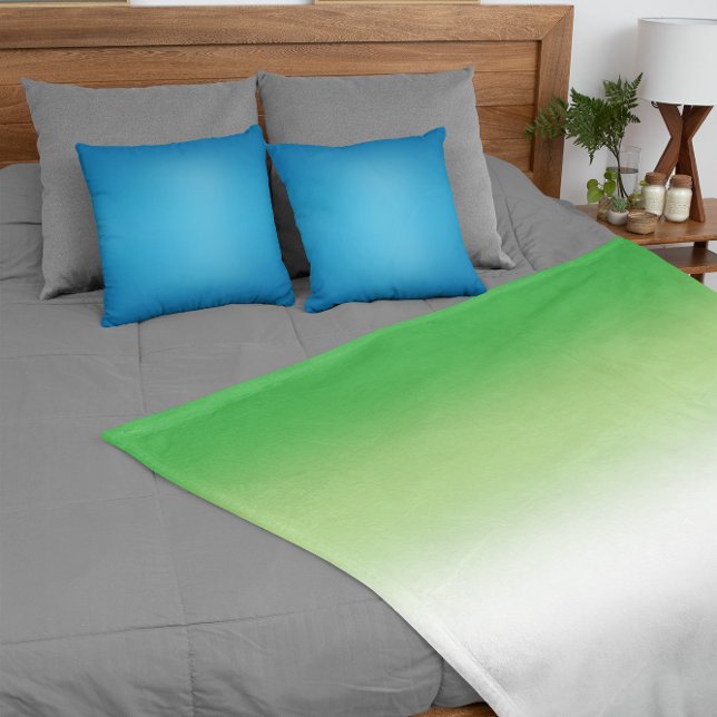 Gradient Aromantic Flag – Colorful Aromantic Pride Fleece Blanket (Creator Uploaded)