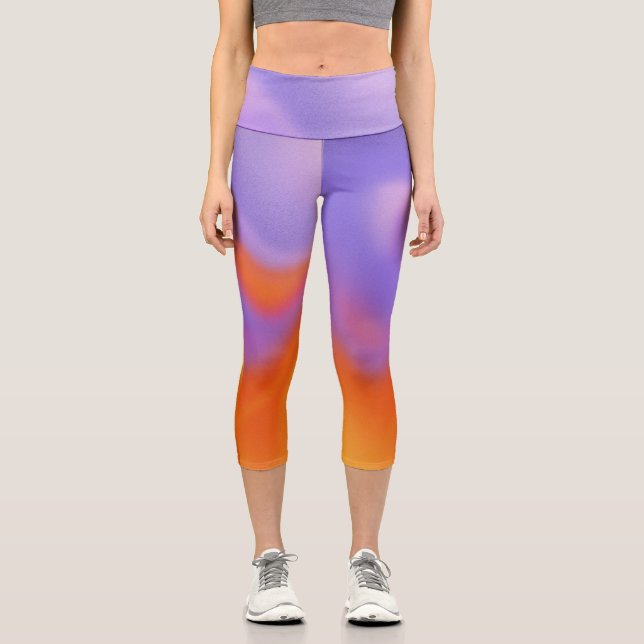 Gradient | Colorful Modern Pastel Capri Leggings (Front)