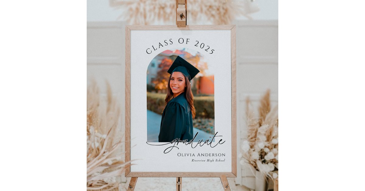 Graduate Welcome Sign with Photo