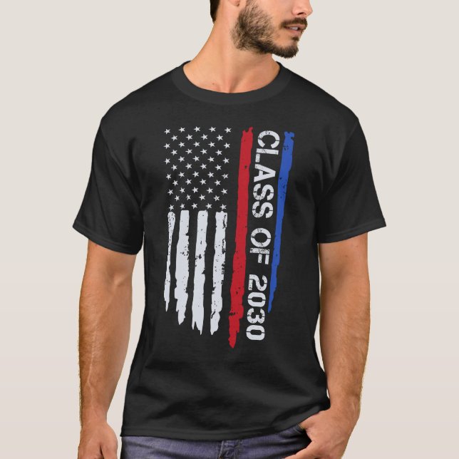Graduation Class Of 2030 Senior Usa American Flag T-Shirt (Front)