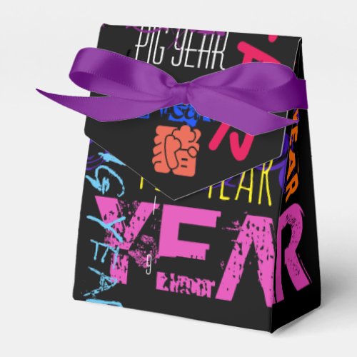 Graffiti style Repeating Pig Year 2019 Tent Favor Favor Boxes